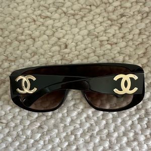 Authentic preowned Chanel acetate shield sunglasses 5495